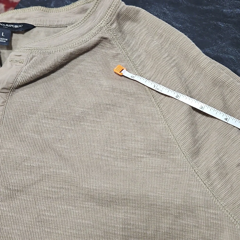 Banana Republic Mens Tan Long Sleeve Shirt Size L Neutral Laid Back Casual